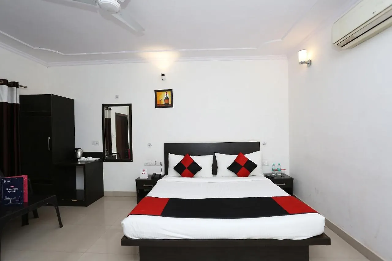 Oyo 6253 Hotel Garden View Resort Agra  Agra (Uttar Pradesh)
